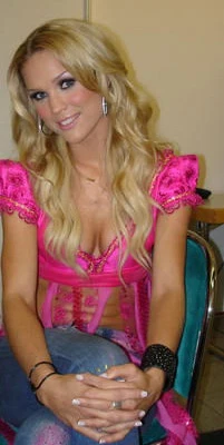 Marie Serneholt - d5156fa674d41bf96fbace51c9fade505f6fd852.jpg