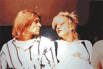 Courtney Love - kubo20019bl.gif