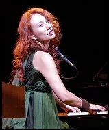Tori Amos - T8.jpg