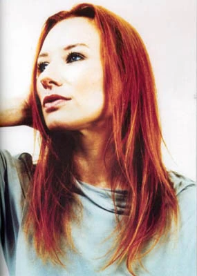Tori Amos - T10.jpg