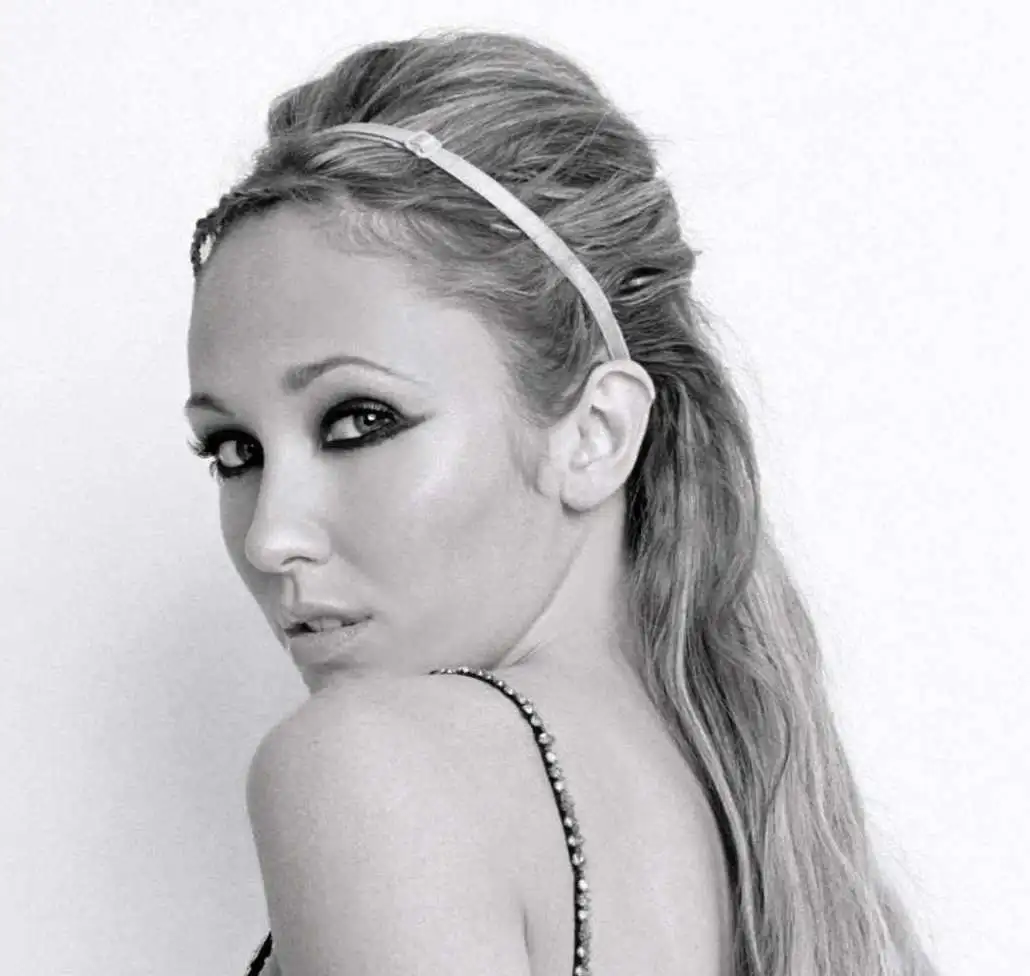Jenny Frost - hggdhD.jpg