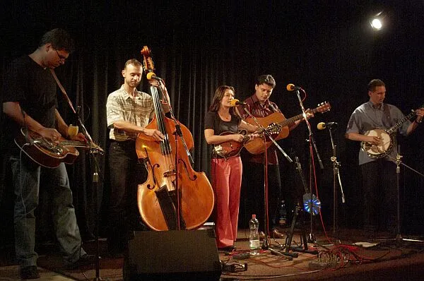 DRIVE (CZ) a MEANTIME (SK) v DK Lúky