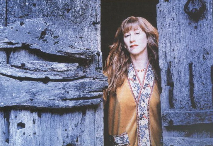 Loreena Mckennitt - 11.jpg