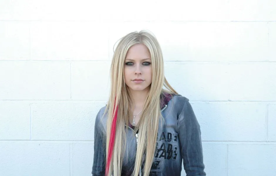 Avril Lavigne - 03.jpg