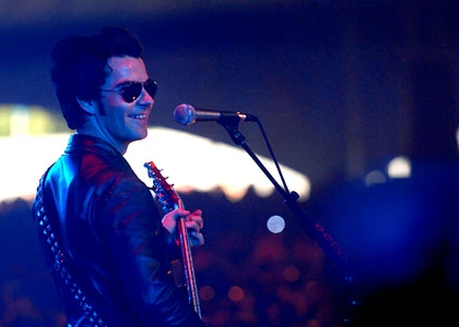 Kelly Jones - bbc1_07.jpg
