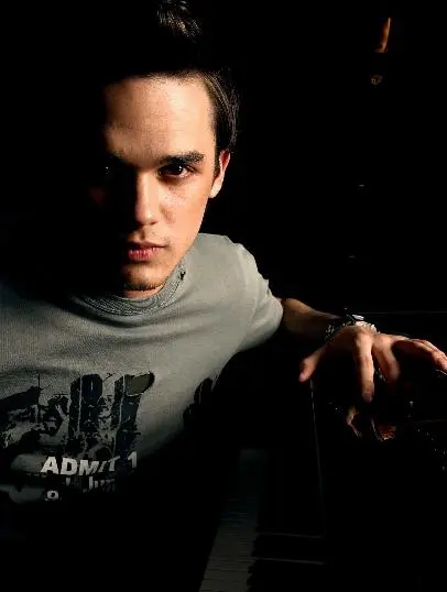 Gareth Gates - 60.jpg