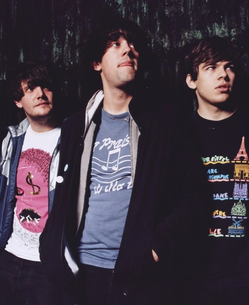 Klaxons - 18zm.jpg