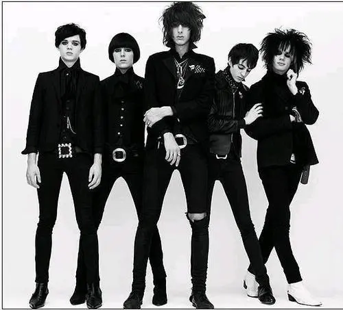 Predkapelou The Horrors vo Viedni slovenskí The Swan Bride