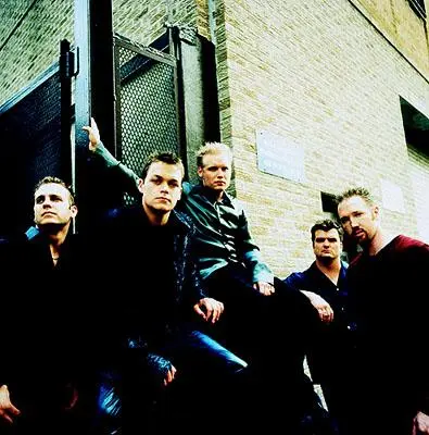 Basgitarista kapely 3 Doors Down nastúpil na liečenie