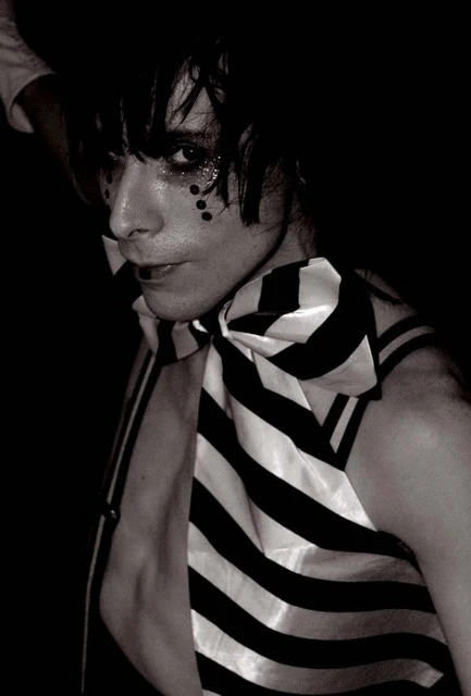 I Am X - iamx07_Chris19.jpg