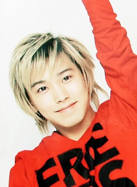 Super Junior - min.jpg