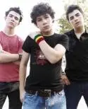 Na čele rebríčka Billboard Hot 200 je skupina Jonas Brothers