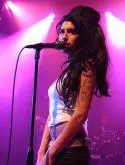 Úmrtie Amy Winehouse komentovali aj Moby či Lady Gaga