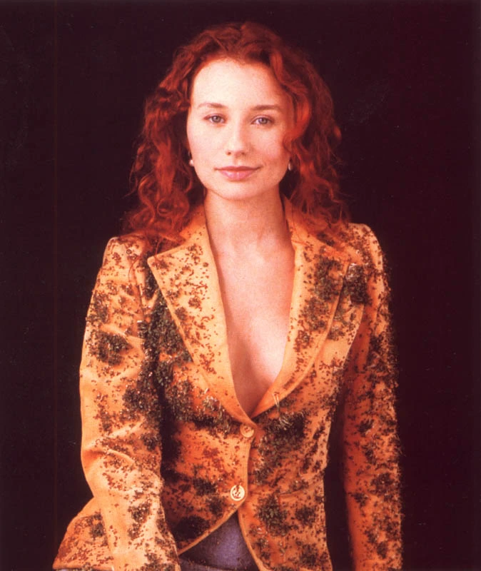 Tori Amos - i84.jpg